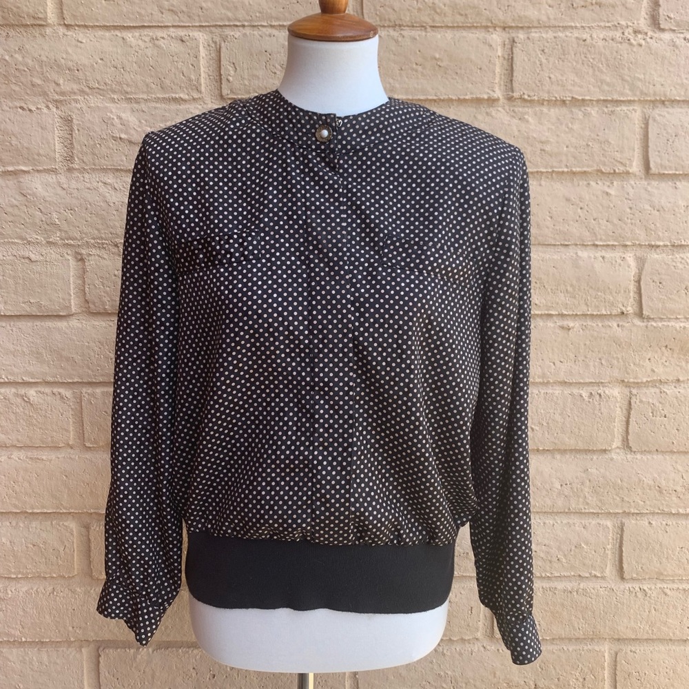VINTAGE long sleeve blouse.